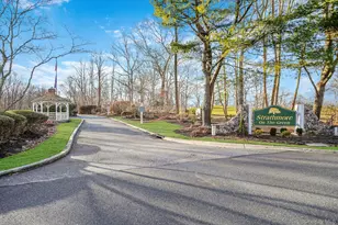 27 Huntingdale Way, Middle Island, NY 11953 - Photo 34