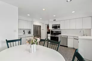 987 South End, Woodmere, NY 11598 - Photo 12