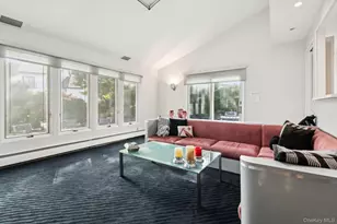 987 South End, Woodmere, NY 11598 - Photo 8