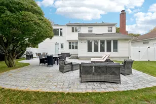 987 South End, Woodmere, NY 11598 - Photo 34