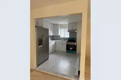163-27 Phroane Avenue #2nd FL, Jamaica, NY 11433 - Photo 12