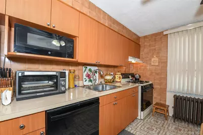 10109 97th Avenue, Ozone Park, NY 11416 - Photo 18