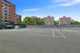 166-41 Powells Cove Blvd, Whitestone, NY 11357 - Photo 26