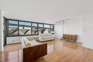 166-41 Powells Cove Blvd, Whitestone, NY 11357 - Photo 16