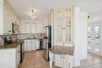 166-41 Powells Cove Boulevard #4C, Whitestone, NY 11357 - Photo 12