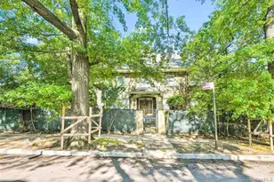 81-26 Austin St, Kew Gardens, NY 11415 - Photo 4