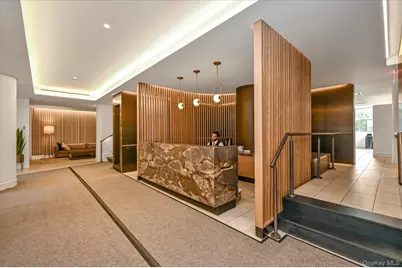 70-25 Yellowstone Boulevard #14m, Forest Hills, NY 11375 - Photo 4