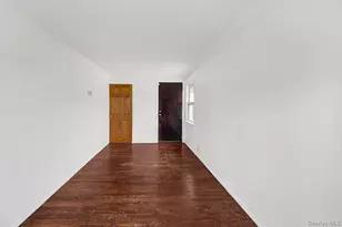 3088 Mullan Pl, Bronx, NY 10465 - Photo 6