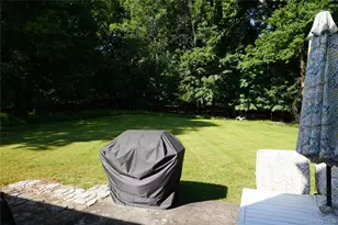 15 Greenridge Way, Spring Valley, NY 10977 - Photo 20