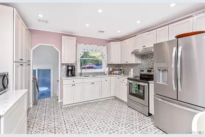 265 Prince Road, Rocky Point, NY 11778 - Photo 4