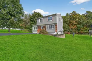 34 Capital Dr, Washingtonville, NY 10992 - Photo 6