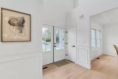 10 Beth Lane, Plainview, NY 11803 - Photo 6