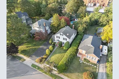 91 Ireland Place, Amityville, NY 11701 - Photo 34