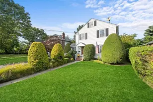 91 Ireland Pl, Amityville, NY 11701 - Photo 4