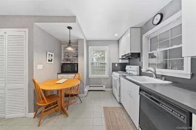 91 Ireland Place, Amityville, NY 11701 - Photo 16