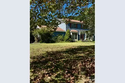 189 Southfield Road, Calverton, NY 11933 - Photo 2