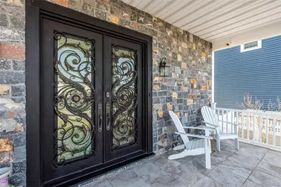 3692 Ocean Avenue, Seaford, NY 11783 - Photo 10