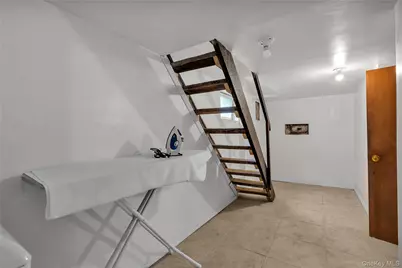 266 Biltmore Avenue, Elmont, NY 11003 - Photo 12