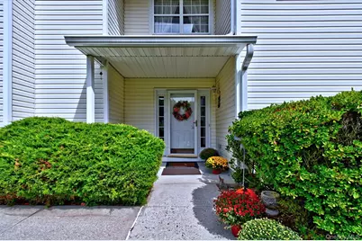 315 Erik Drive, Setauket, NY 11733 - Photo 4