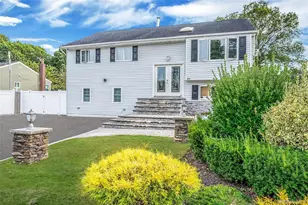 46 W Willow St, Brentwood, NY 11717 - Photo 2