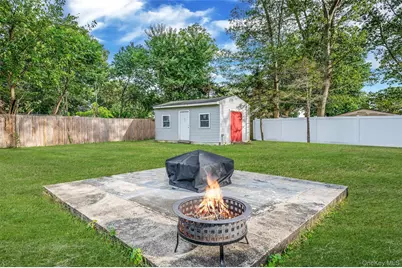 46 W Willow Street, Brentwood, NY 11717 - Photo 28