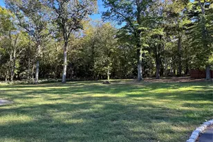 33 Mount Sinai-Coram Rd, Coram, NY 11727 - Photo 2