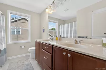 21 W Tilden Place, Hopewell Junction, NY 12533 - Photo 32