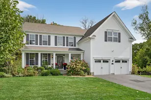 21 W Tilden Pl, Hopewell Junction, NY 12533 - Photo 2