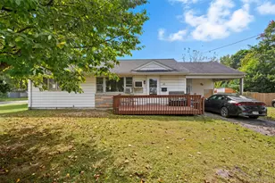 40 Flemming Dr, Newburgh, NY 12550 - Photo 2