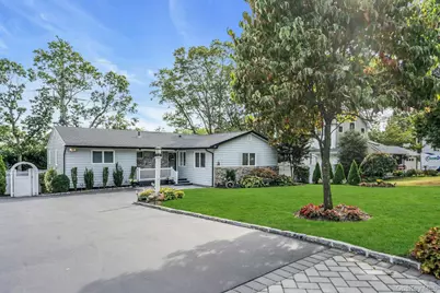 17 Wren Drive, Hauppauge, NY 11788 - Photo 1