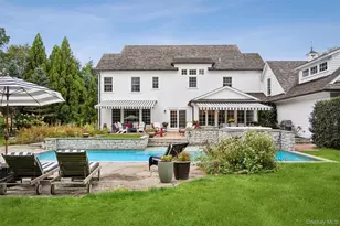 31 Paquatuck Ave, East Moriches, NY 11940 - Photo 2