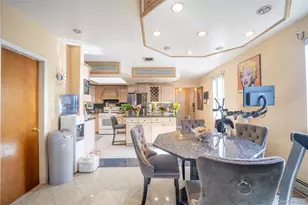 3252 Waterbury Ave, Bronx, NY 10465 - Photo 10