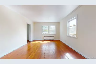 124-01 Hillside Avenue, Kew Gardens, NY 11415 - Photo 16