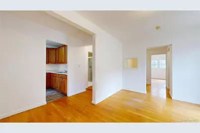 124-01 Hillside Avenue, Kew Gardens, NY 11415 - Photo 6