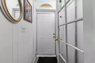 1054 Evergreen Ave, Bronx, NY 10472 - Photo 20