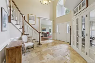 39 Oxford Dr, Montebello, NY 10901 - Photo 4