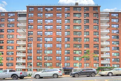 123-40 83 Avenue #6D, Kew Gardens, NY 11415 - Photo 2