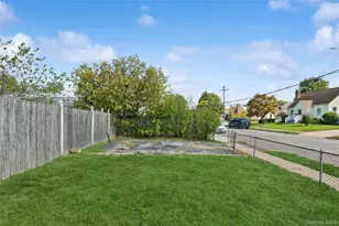 335 Locust Ave, Uniondale, NY 11553 - Photo 28