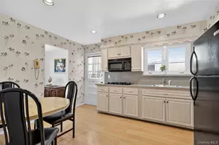 28-01 206th St, Bayside, NY 11360 - Photo 10