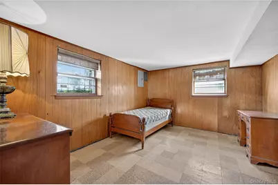 2801 206th Street, Bayside, NY 11360 - Photo 20