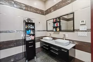 3822 Greentree Dr, Oceanside, NY 11572 - Photo 24