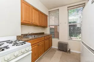 41-32 53rd St, Flushing, NY 11377 - Photo 6