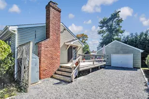 481 Peconic Bay Blvd, Aquebogue, NY 11931 - Photo 6