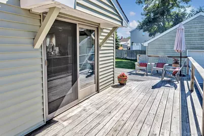 481 Peconic Bay Boulevard, Aquebogue, NY 11931 - Photo 14