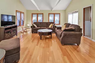 481 Peconic Bay Blvd, Aquebogue, NY 11931 - Photo 18