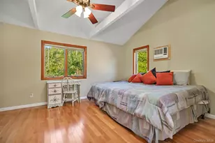 481 Peconic Bay Blvd, Aquebogue, NY 11931 - Photo 26