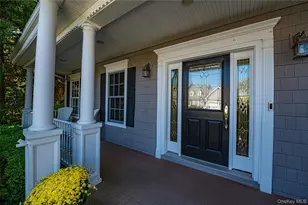 2 True Harbour Way, West Islip, NY 11795 - Photo 8