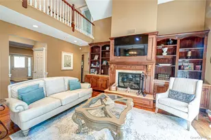 2 True Harbour Way, West Islip, NY 11795 - Photo 18