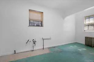 147-44 84th Dr, Briarwood, NY 11435 - Photo 12