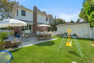 116 Sperry Blvd Blvd, New Hyde Park, NY 11040 - Photo 38